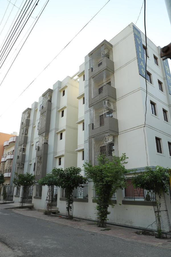 Braj Family Suits Aparthotel Vrindavan